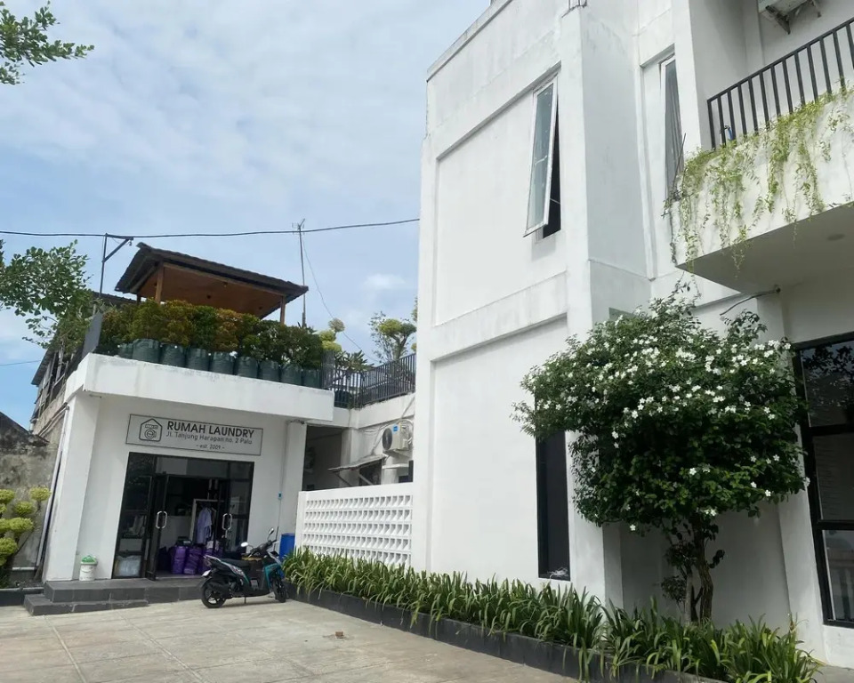 Urbanview Hotel Medio Inn Palu by RedDoorz