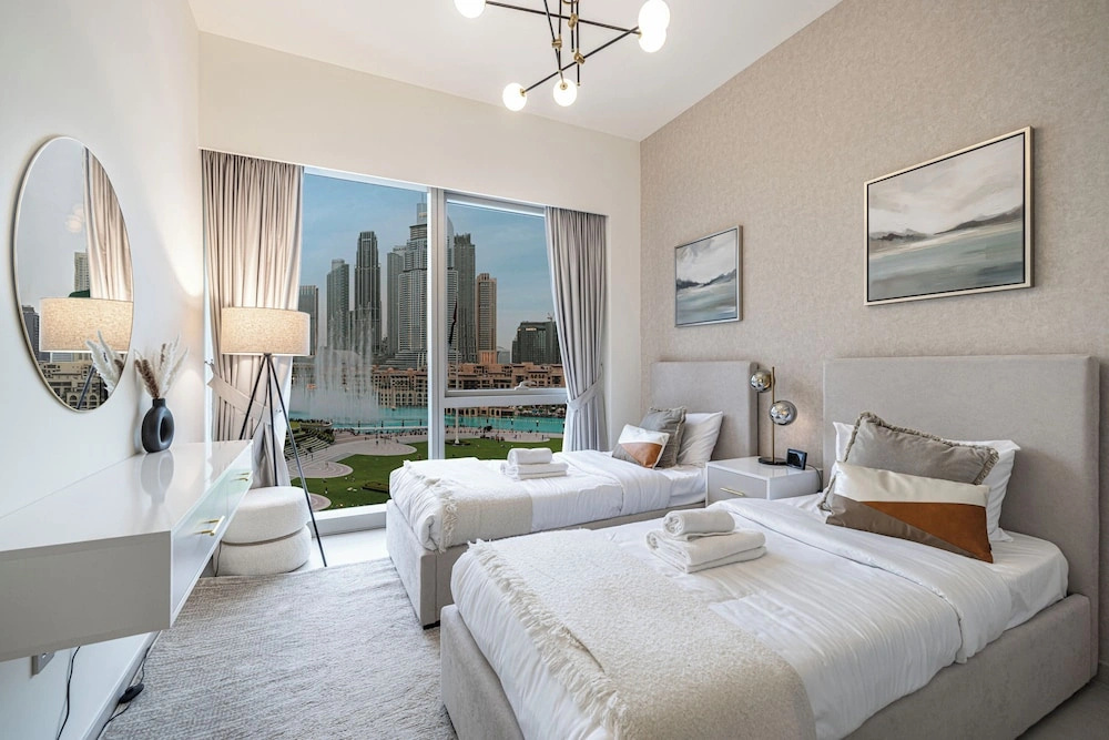 GOGOTO Burj & Fountain View Stay