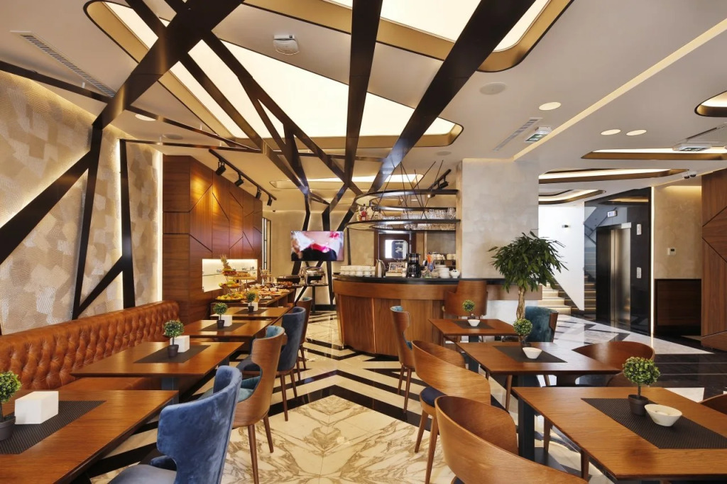 Sky Hotel