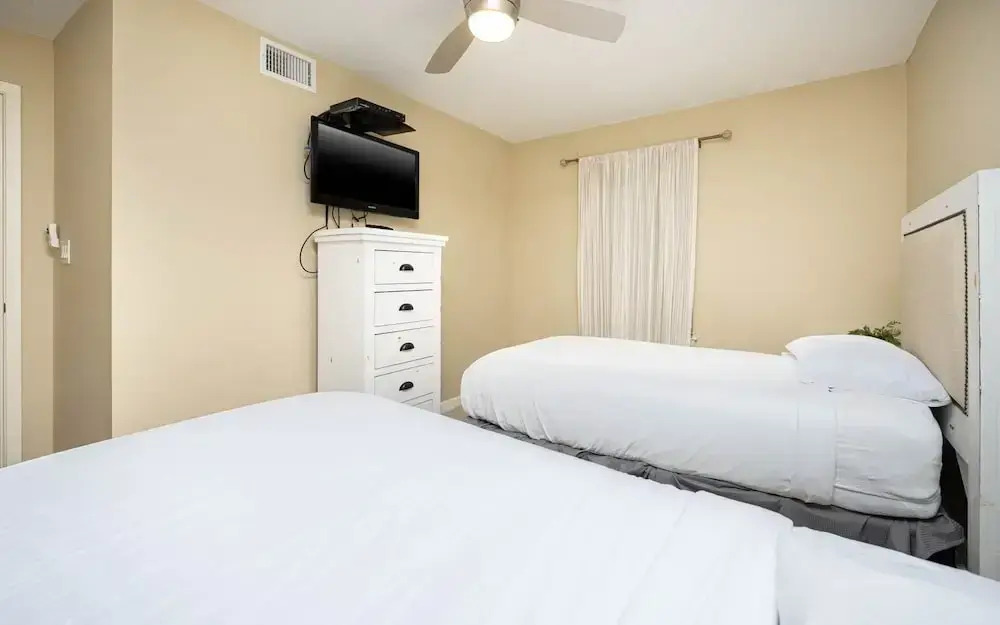 Phoenix Iv 4103 3 Bedroom Condo