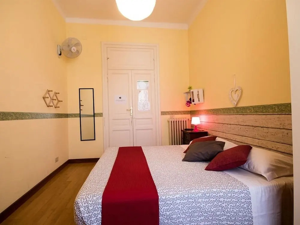 Sweet Life Guesthouse Hospety Group