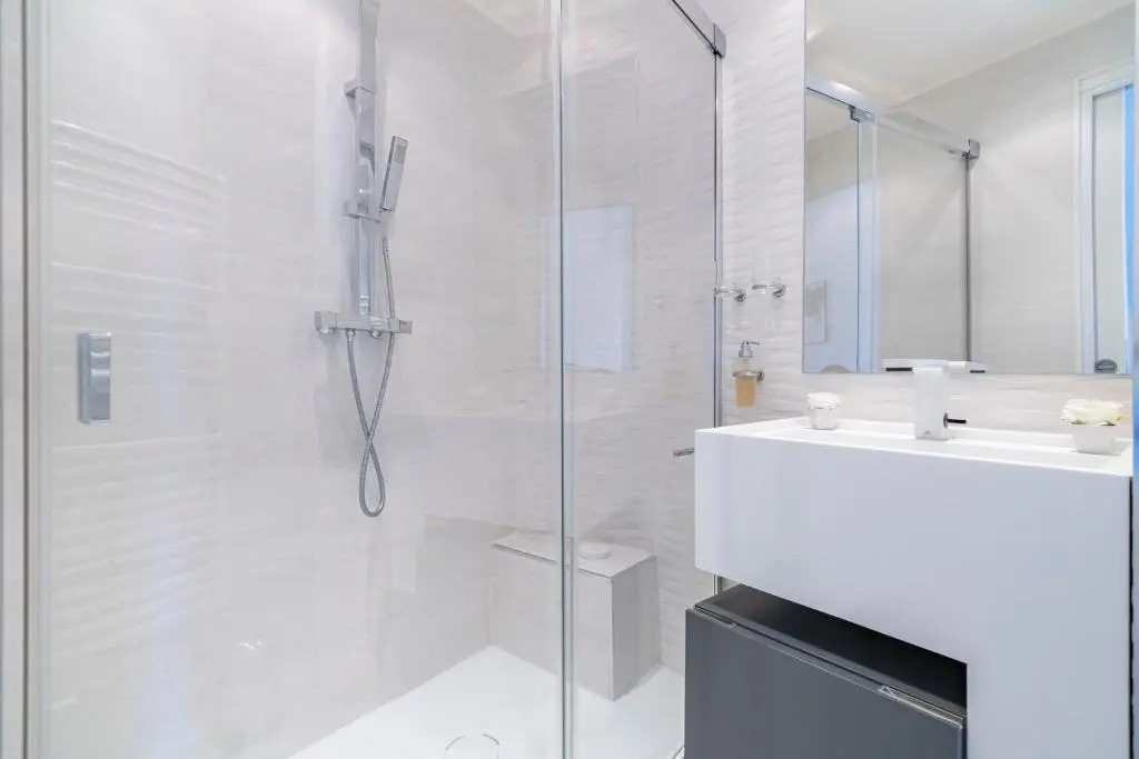 Brand new two bedrooms on the Croisette