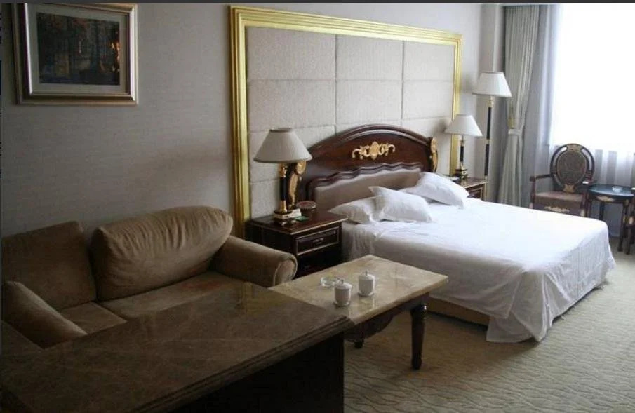 Royal Palace Hotel