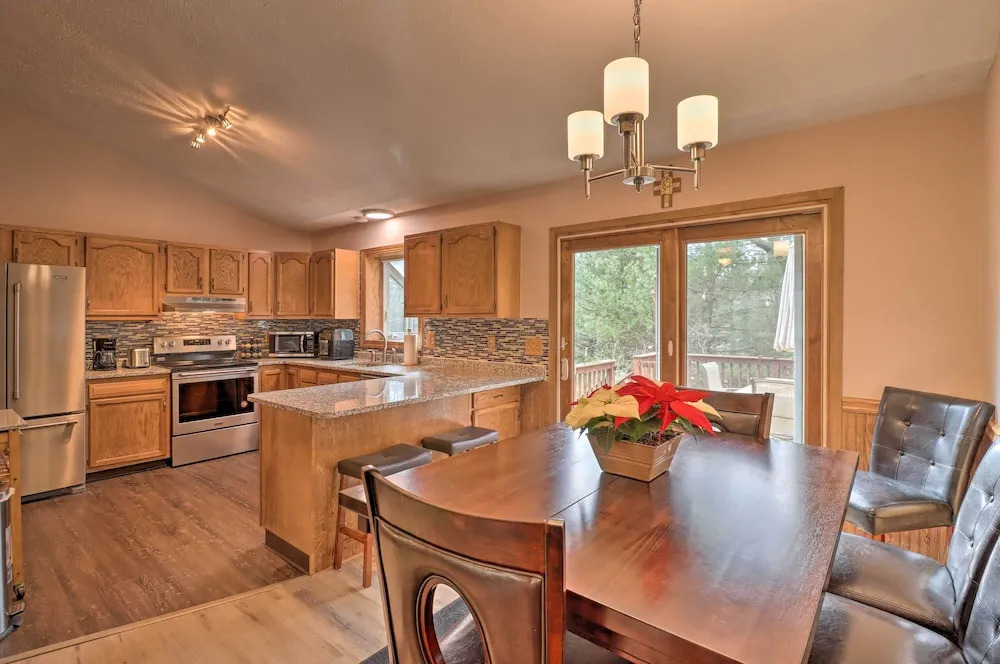 3 Mi to Kalahari: Pocono Mountain Home w/ Fire Pit