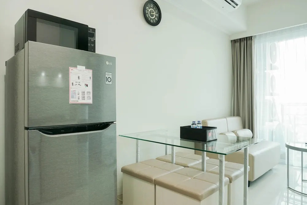 New Furnished and Homey 3Br Green Sedayu Apartment