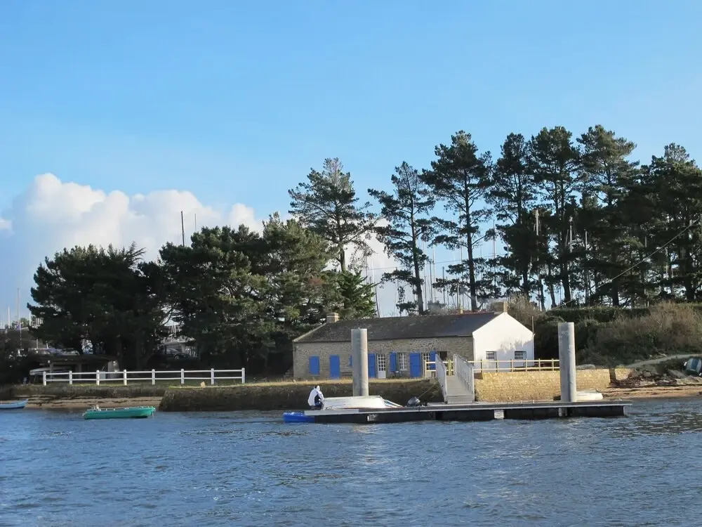 Original Seaside House in Brittany With 4 Bedrooms, Lovely Garden, Jet