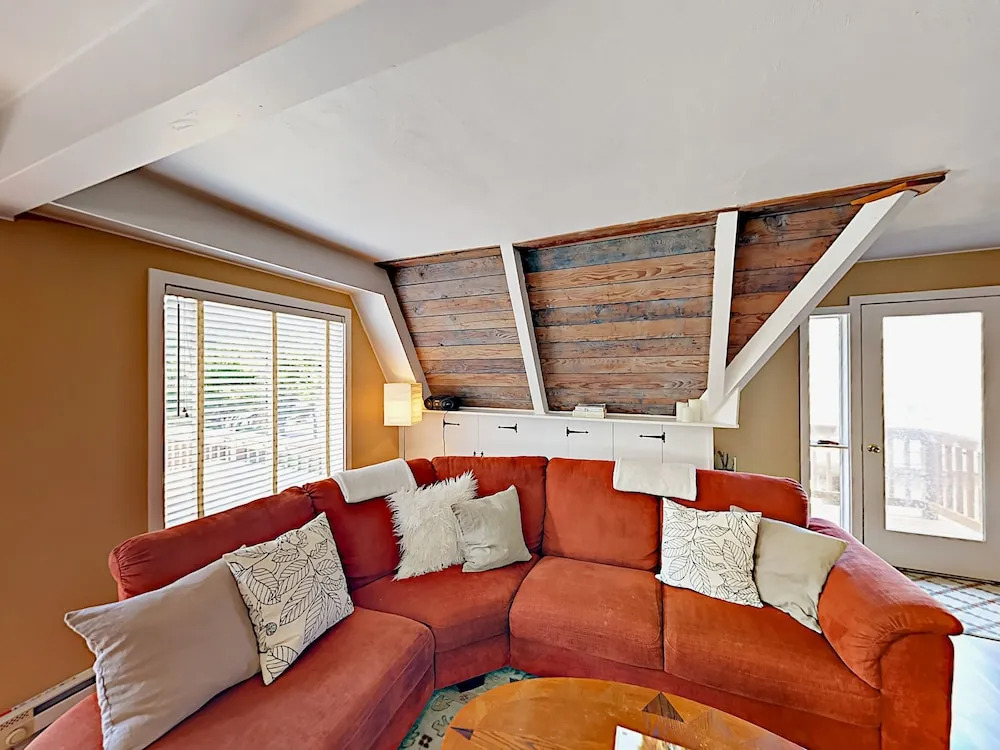 457 NW 56th St Home