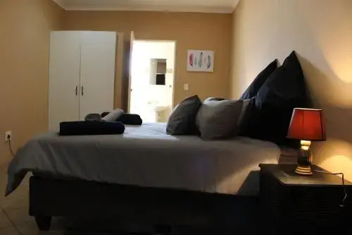 Safari Manor