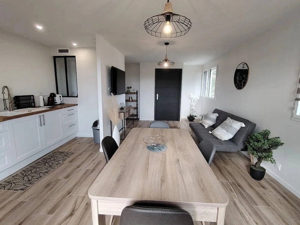 Spacieux logement 1 chambre et terrasse