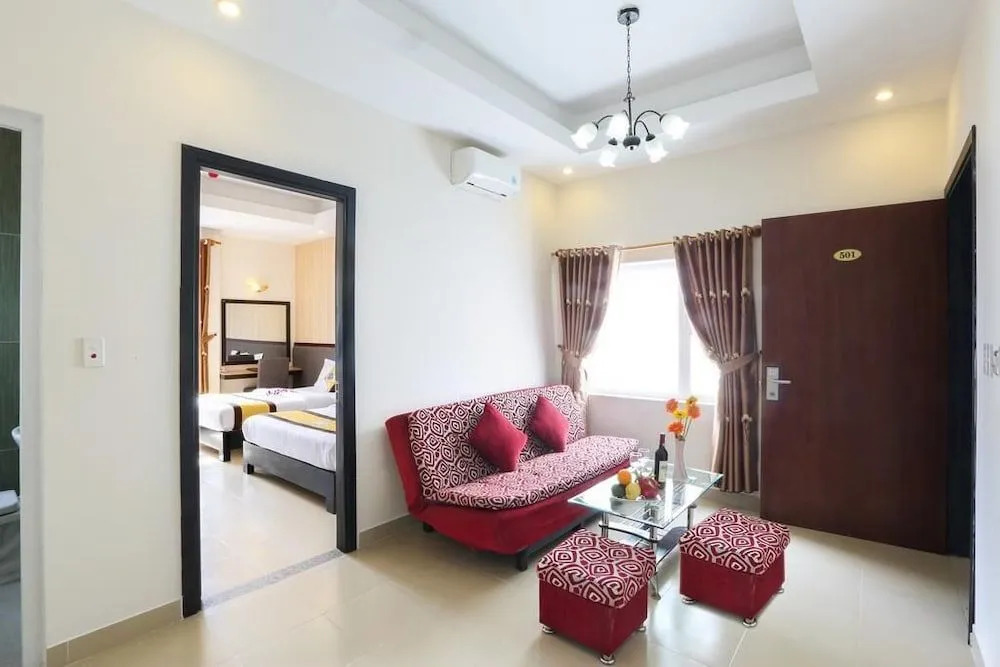 Hilary Hotel