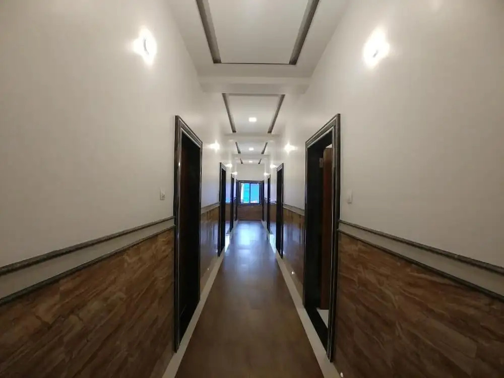 Hotel Jagadguru