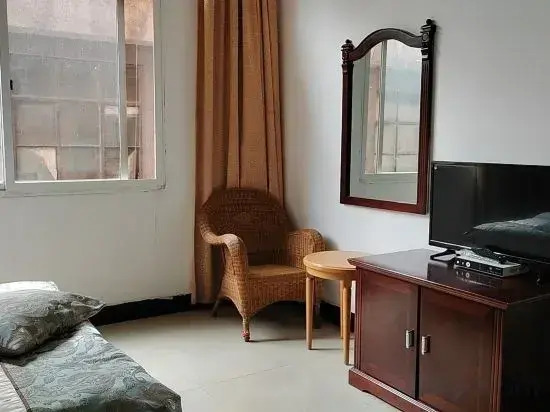 Yuxi Jinhong Hotel (Nieer Park)(玉溪锦红宾馆（聂耳公园店）)