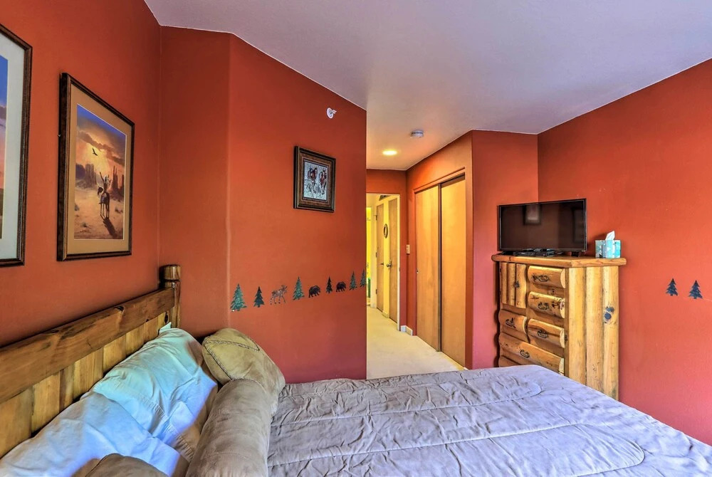 Walkable Dtwn Condo ~ 5 Miles to Beaver Creek Ski!