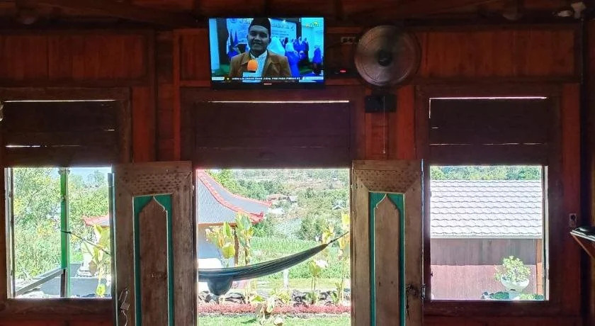 Black Lava Hostel and Lodge