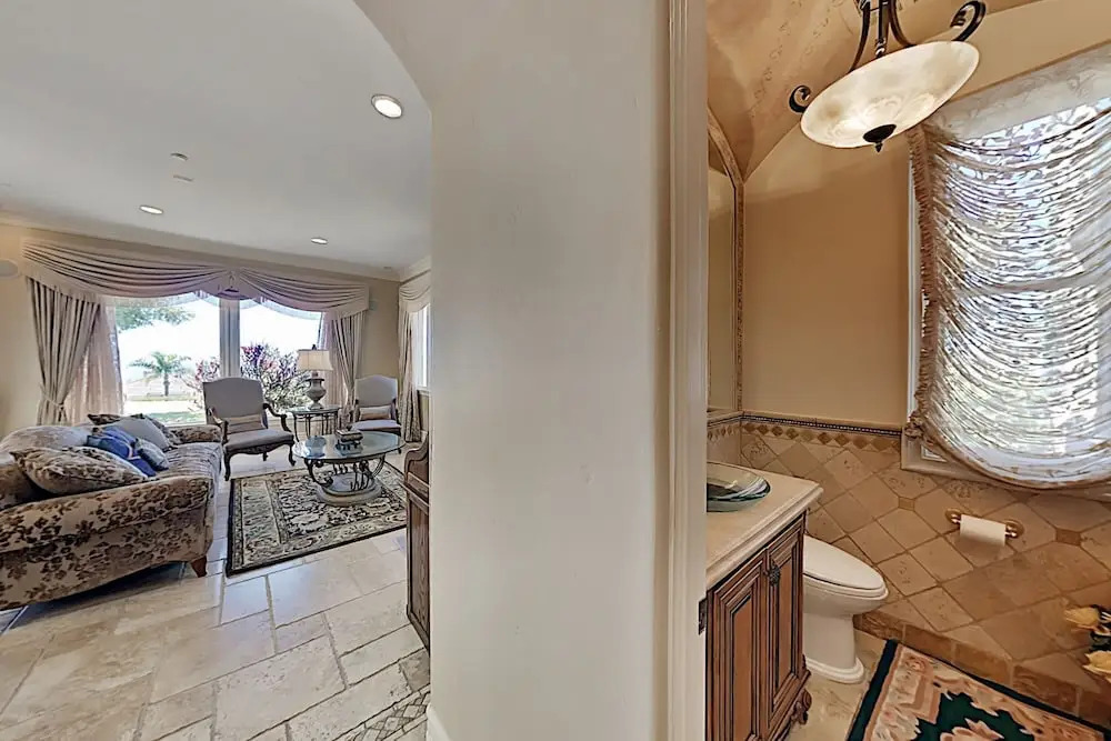Ocean-View Villa W/ Home Gym, Heated Pool & SPA Home
