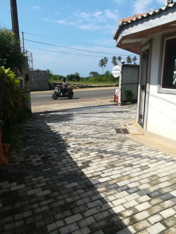 Abeysekara Rest House