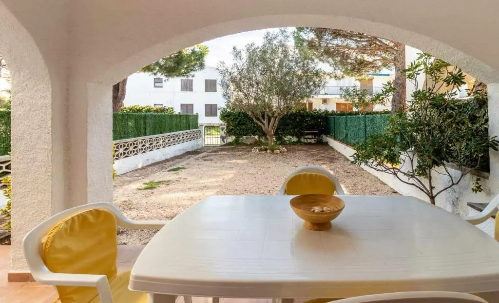 SANT CARLES 26 magnífico apartamento renovado con jardín