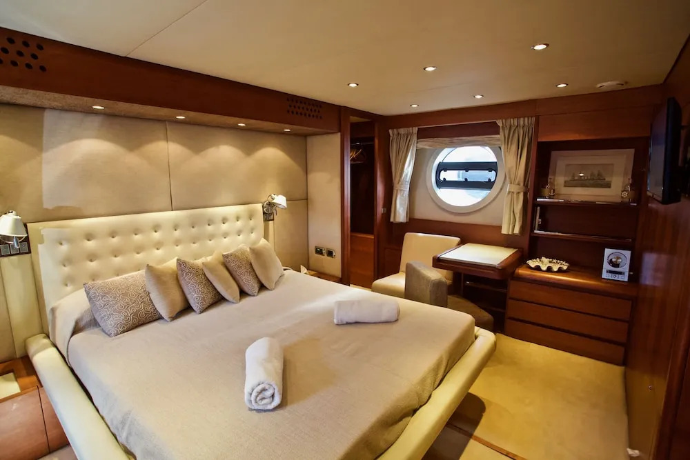 Italy Luxury Yacht Charter