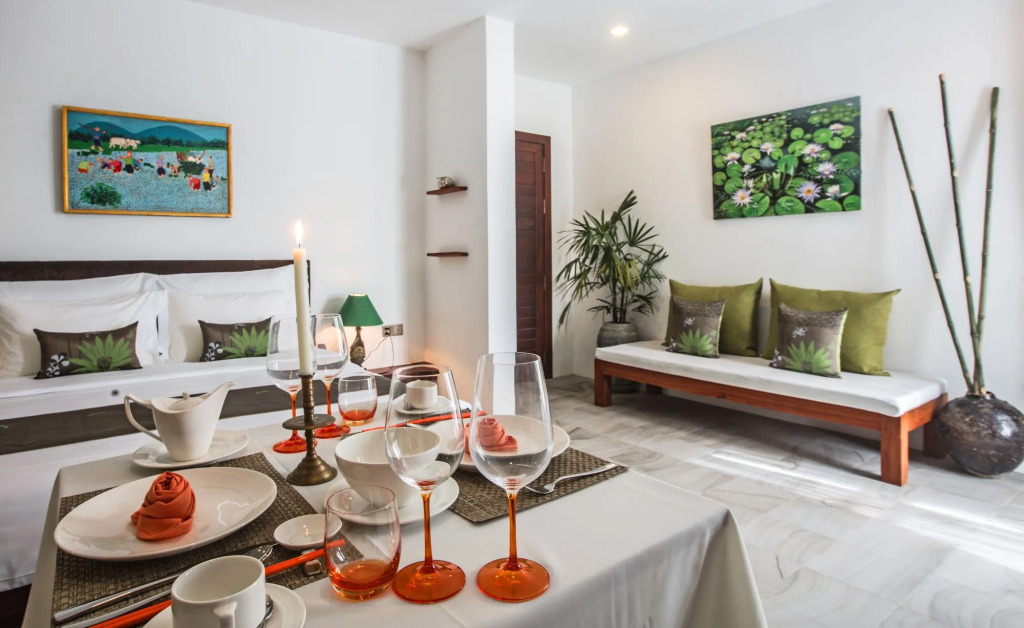 Mane Village Suites