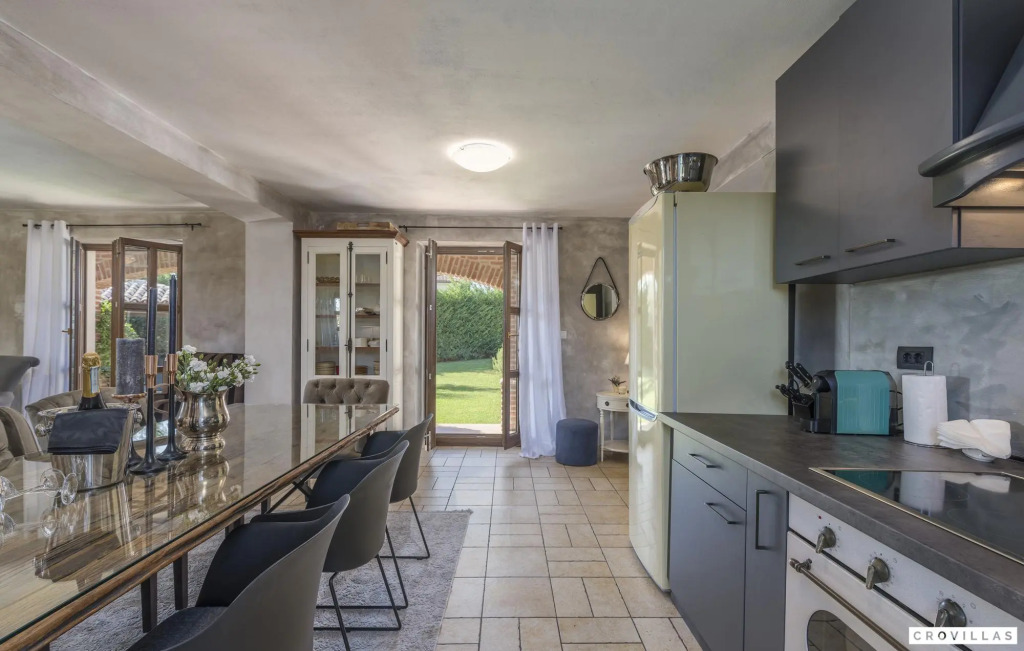 Rustica in Visnjan with 5 bedrooms and 1 bathrooms