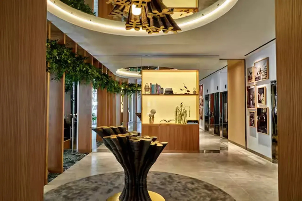 The BoTree London, Curio Collection by Hilton