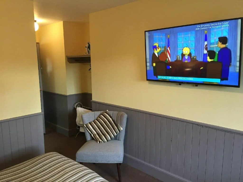 Blazing Donkey Country Hotel