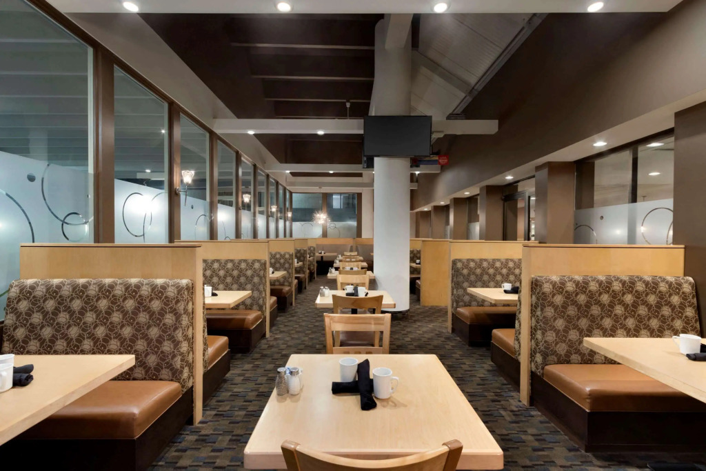Travelodge Hotel by Wyndham Saskatoon