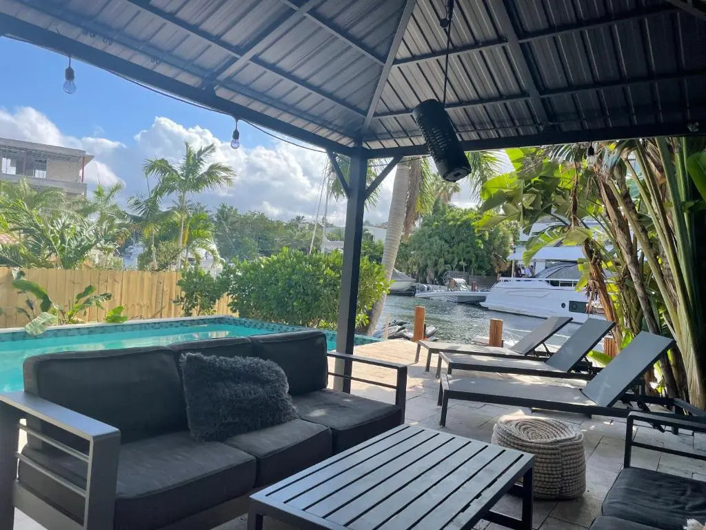 Las Olas Blvd Exclusive Apt With Waterview