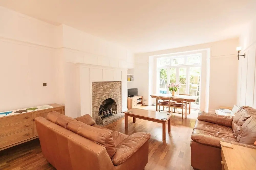 Cosy 2br, City Centre Apartment