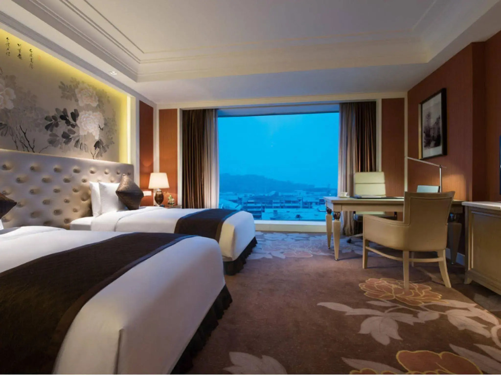Tonino Lamborghini Hotel Kunshan City Center