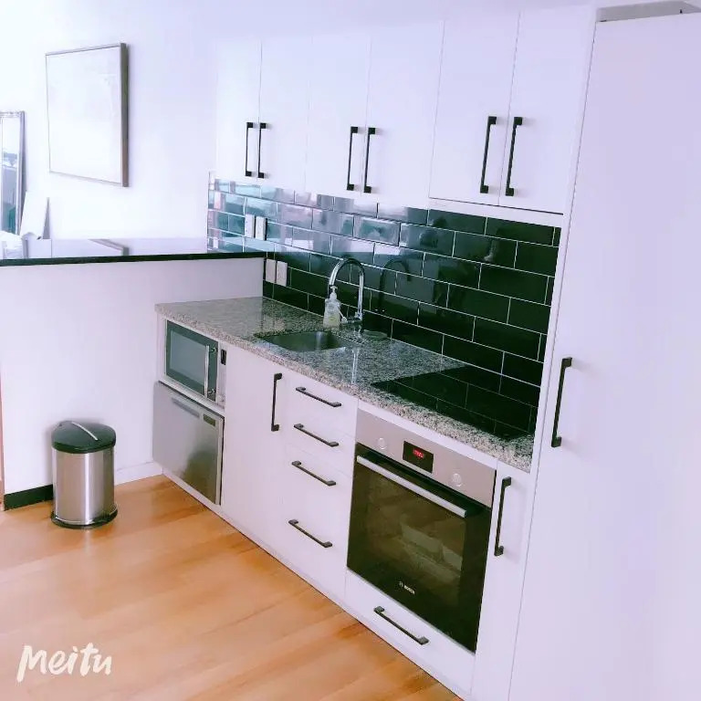 All New Lux Panoramic Sea-view Penthouse on Princes Wharf
