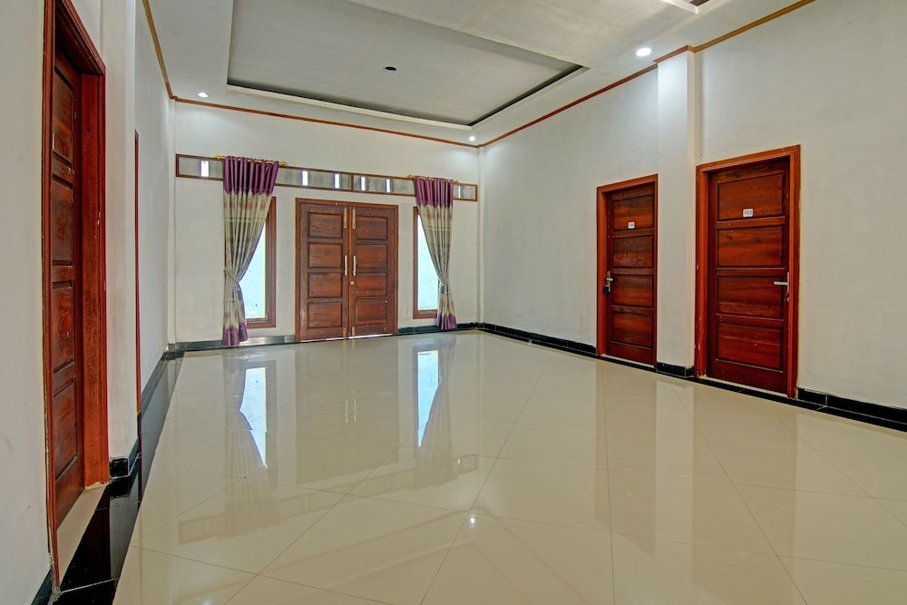 OYO 91852 Prima Guesthouse Syariah