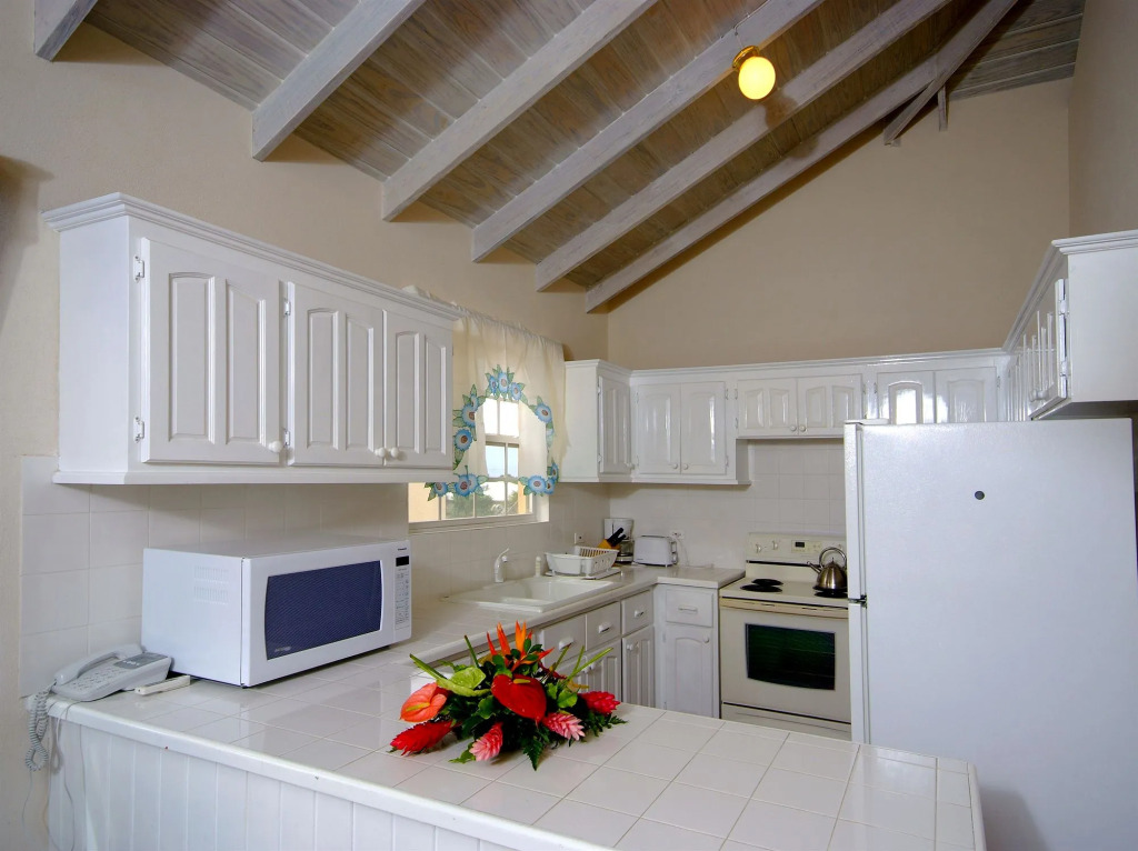 Best E Villas Prospect St James