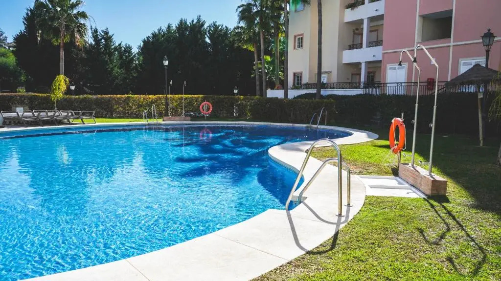 Luxury Golf Apartment - 3min to Puerto Banus