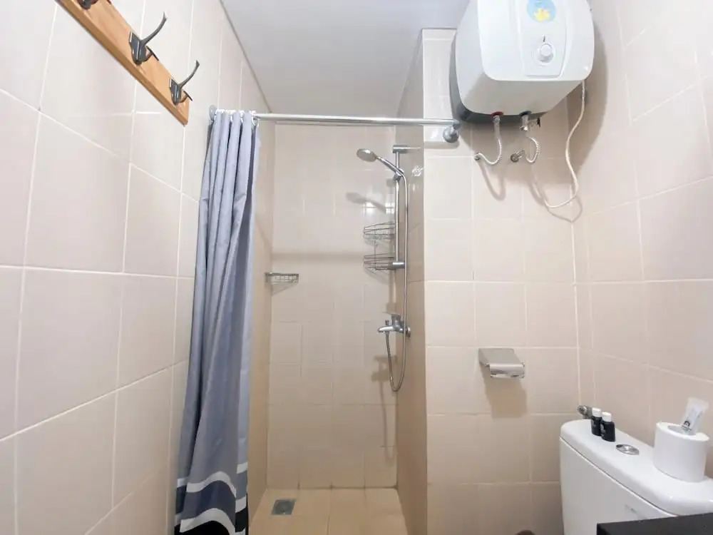 Strategic 2Br Apartment With Pool View At Parahyangan Residence