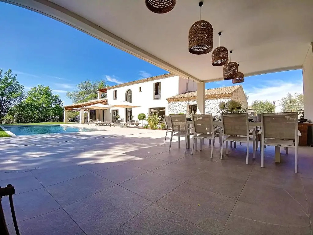 Villa de prestige 10 personnes à Eyragues