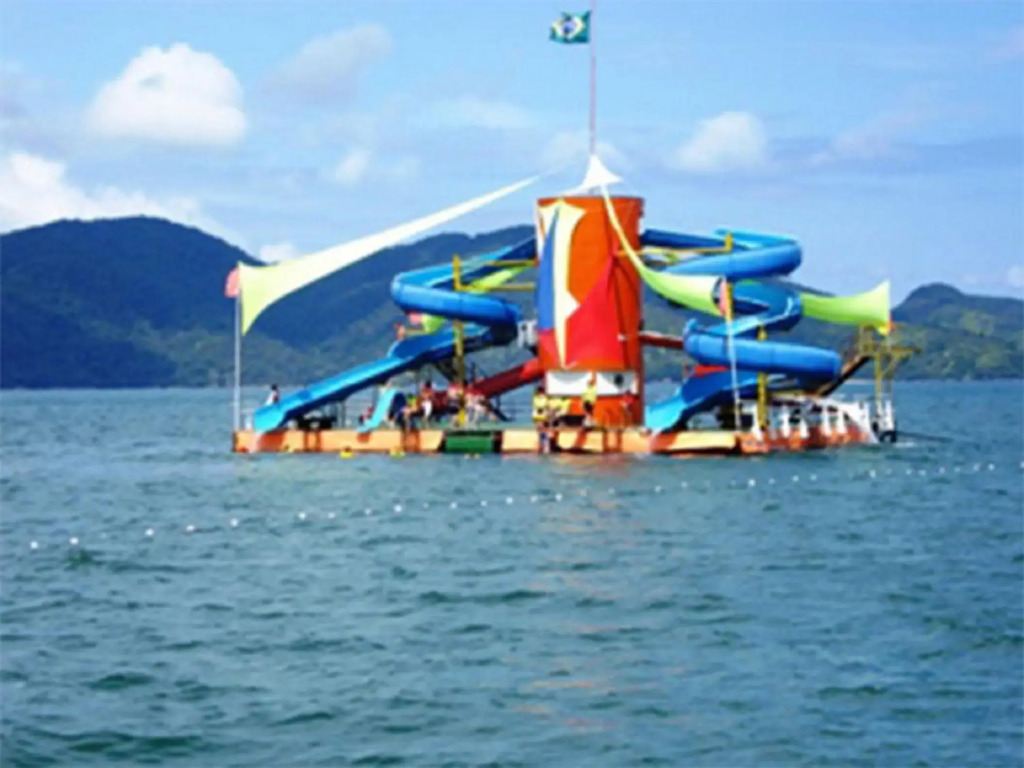 CASA 5Quartos- Condominio Verde Mar -Piscina-AR-Wiffi -Praia da COCANHA !!! Próx à divisa com UBATUBA !!!