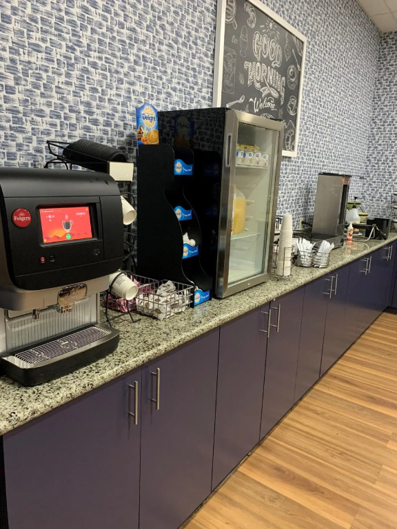 AmericInn by Wyndham Marshfield