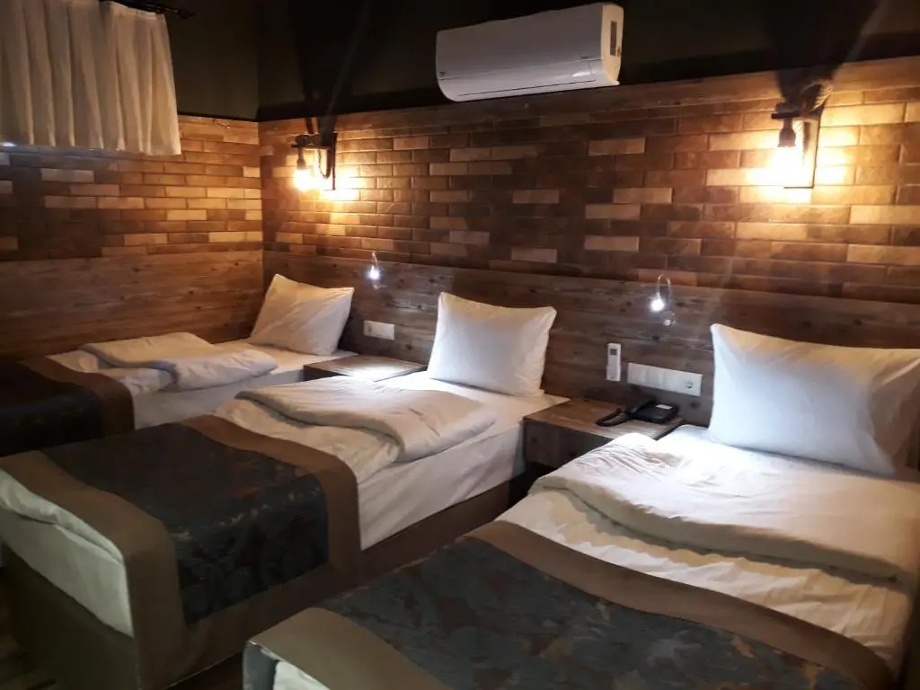 THE SARIGERME INN