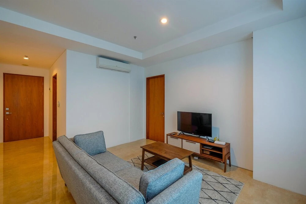Fancy And Nice 1Br Apartment At Veranda Residence Puri