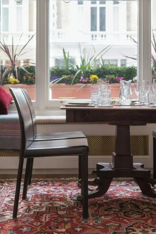 Clanricarde Gardens II by Onefinestay