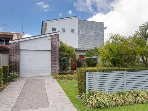 7a Judith Street stunning duplex with ducted air conditioning