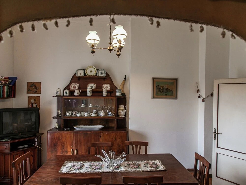 Tastefully Decorated Holiday Home on a Large Estate in the Chianti Region