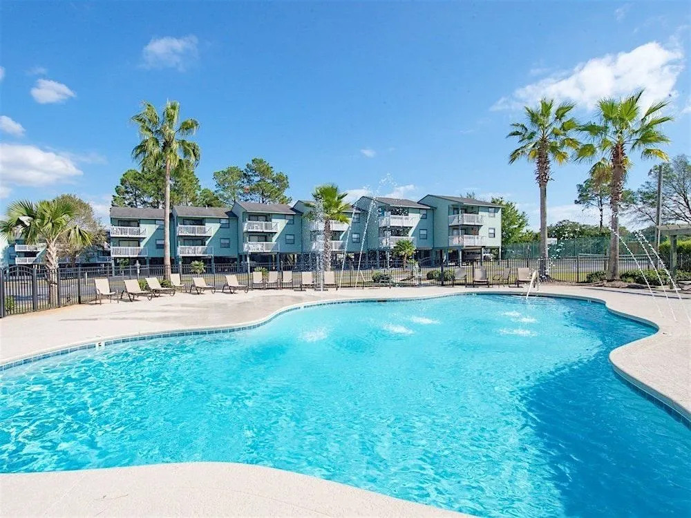 28561 Canal Rd Condo by RedAwning