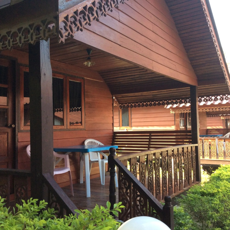 Lipe Power Beach Resort