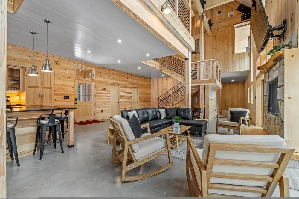 Ski Cabin w Hot Tub Gas Fireplace Near Cranmore