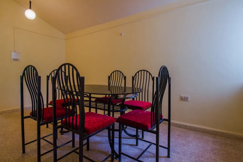 OYO 15817 Home Spacious 3BHK Candolim