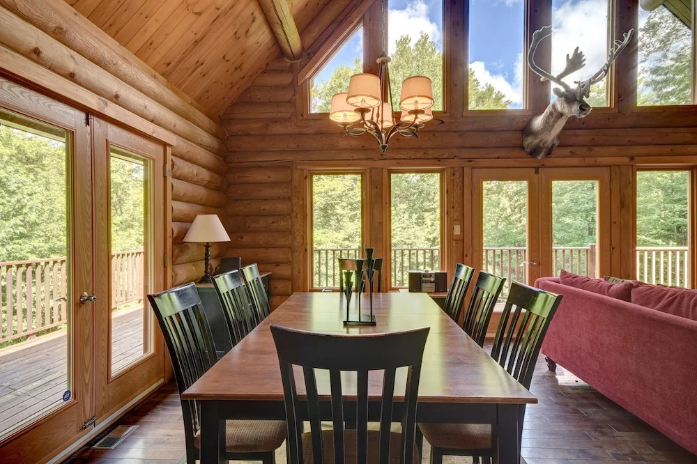 Chalet Caribou