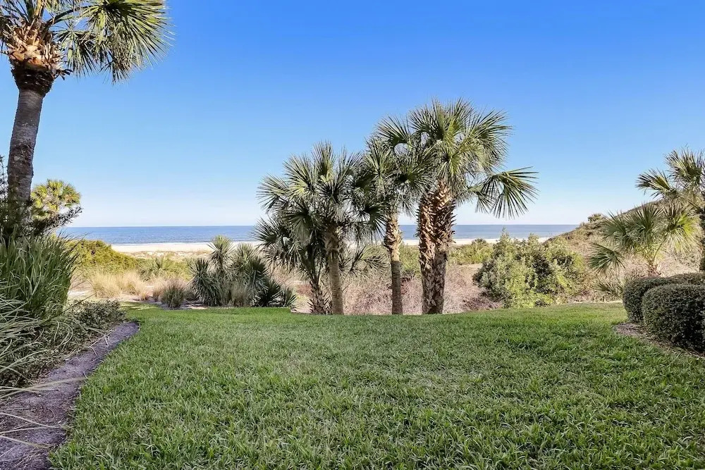 Pet Friendly 2 Bedroom Villa with Pool - Captains Court