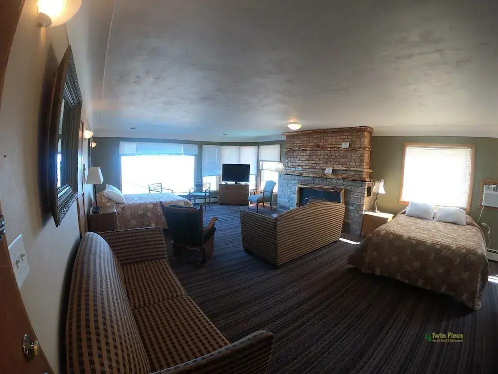 Twin Pines Resort